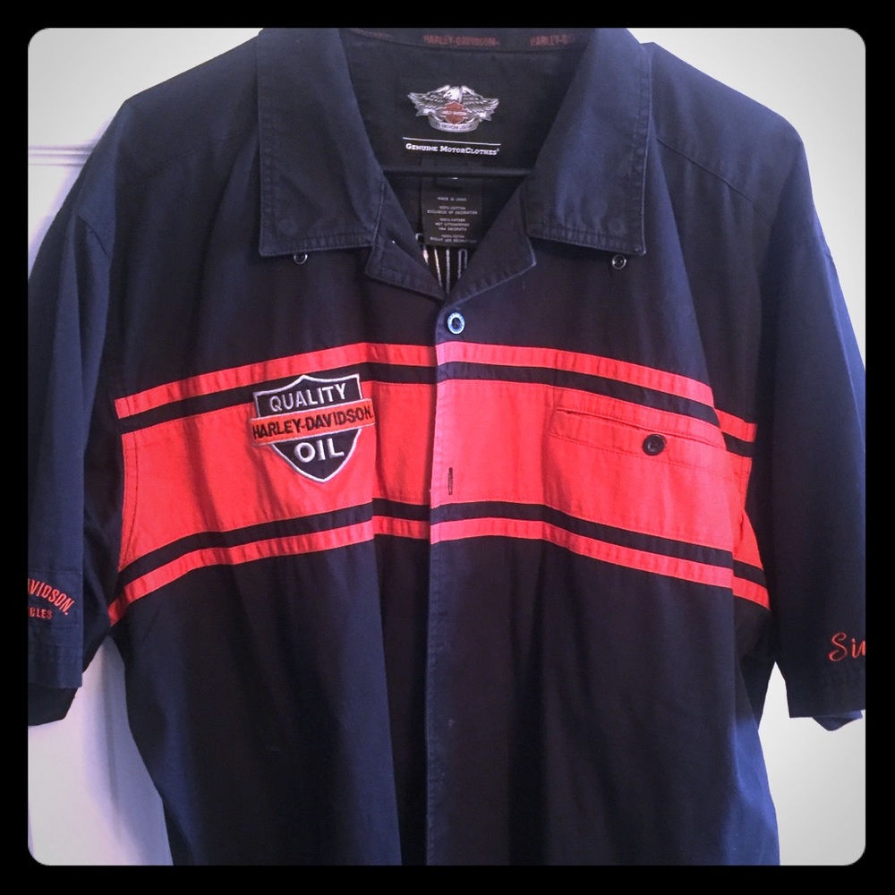 Harley Davidson 2XL Button up shirt.